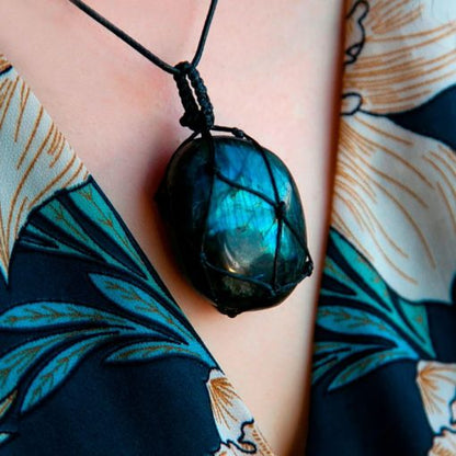 Drakenhart labradoriet ketting