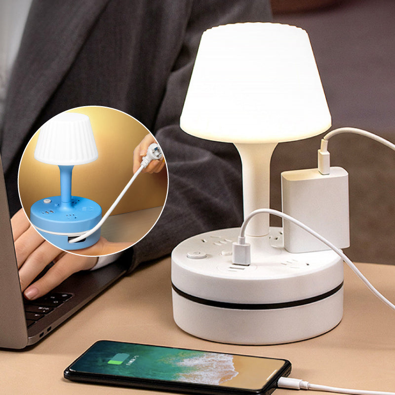 Nachtlampje met Stopcontact en USB-poort
